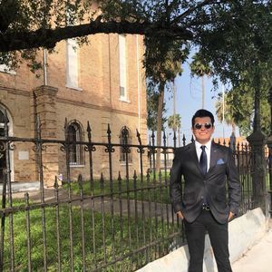 Meet your Posher, Christian